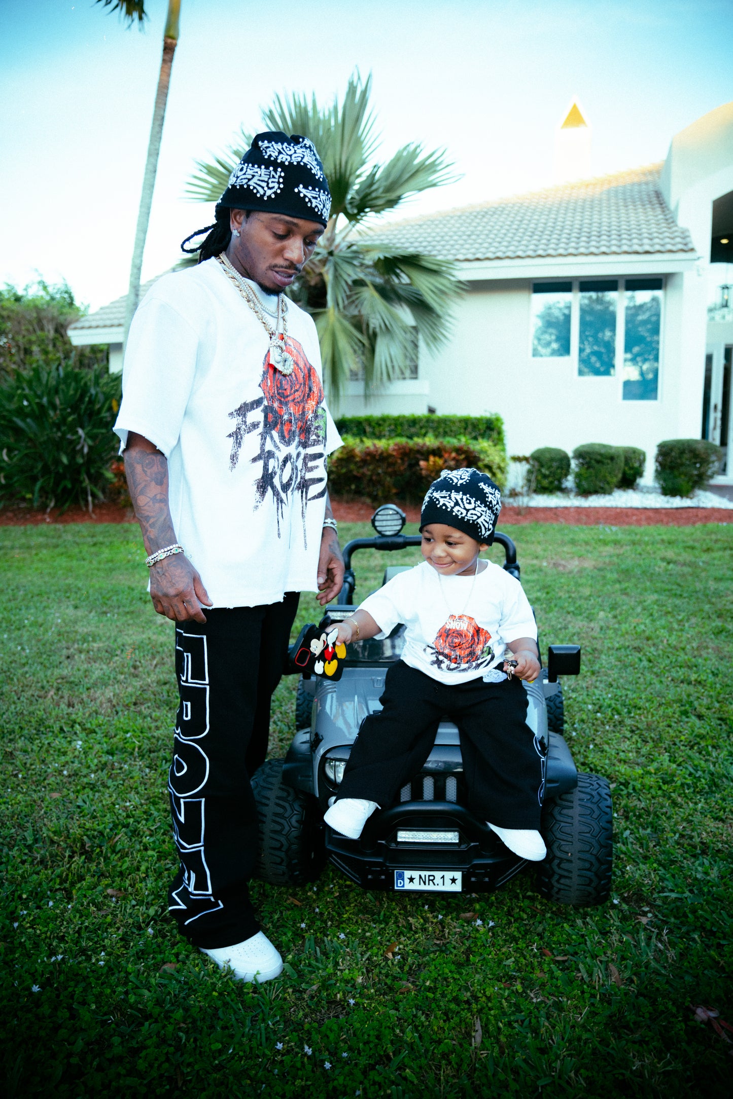 FR “Winter Bloom” Sweatpants Kids (Pre-Sale)